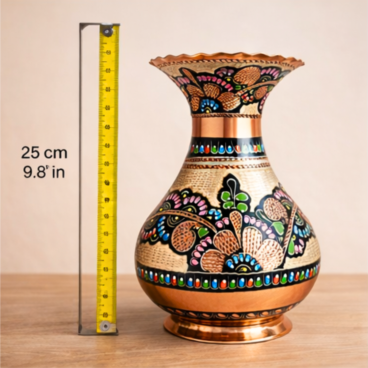 El Yapımı Saf Bakır Vazo (25 cm) - Otantik Sanat İşi Dekoratif Çiçek Vazosu & Özel Hediye